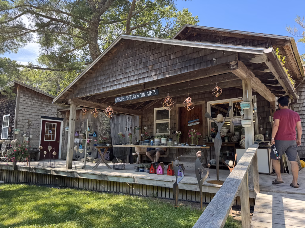Entrance to Georgetown pottery